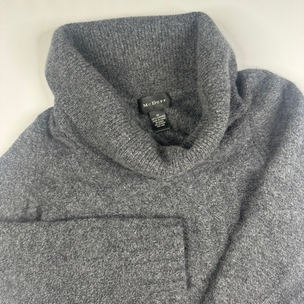McDuff Women's Gray 100% Cashmere Cowl Neck Cable Knit‎ Sweater Size Medium